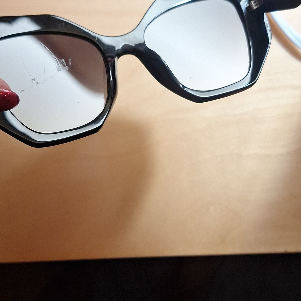 Prada Black Oversized Geometric Sunglasses - Picture 14 of 14